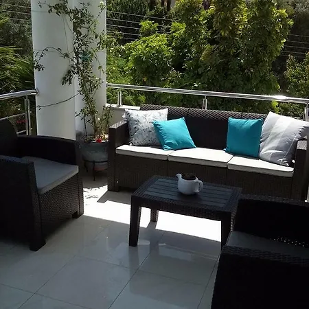 Olga's House Villa *